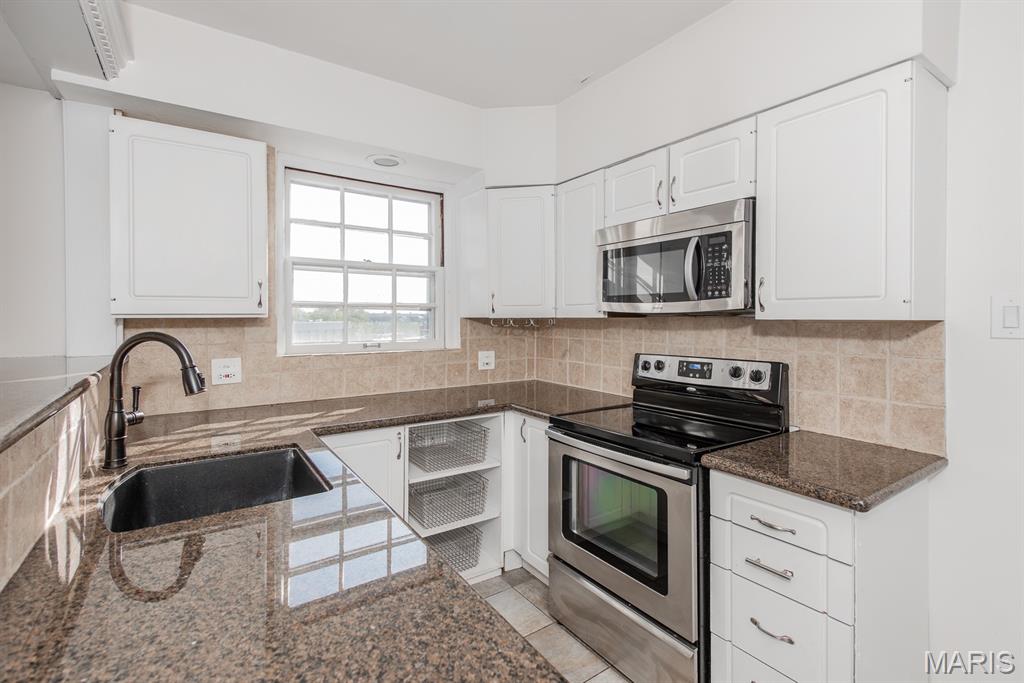 Davis Place Condominiums - Residential