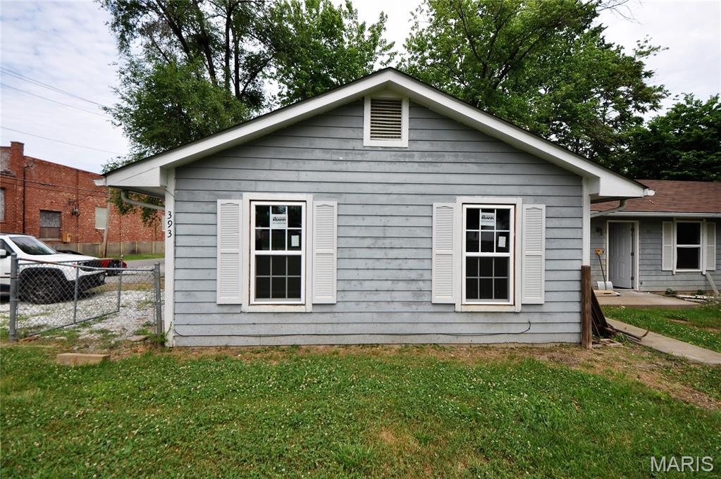 391 W Wood Street