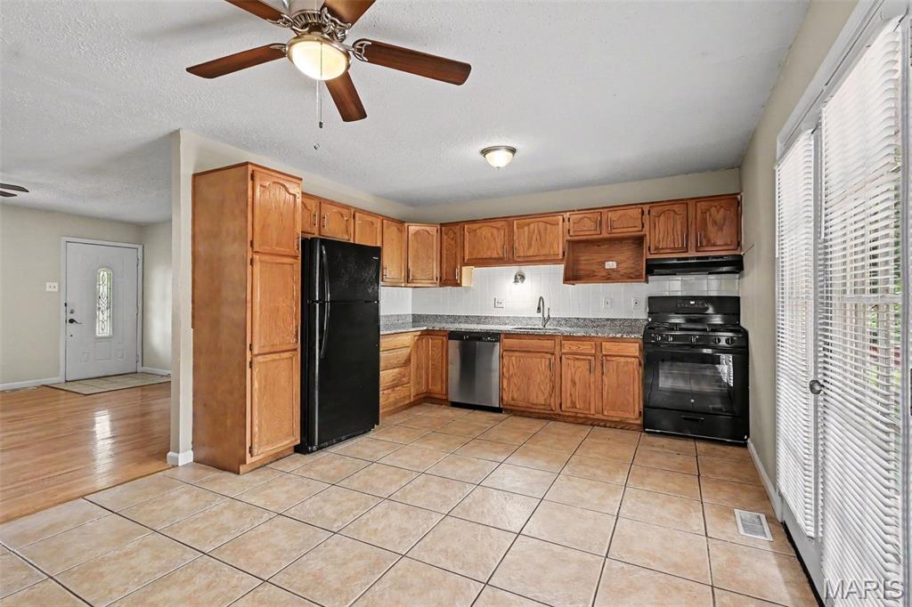 2322 Battlefield Drive