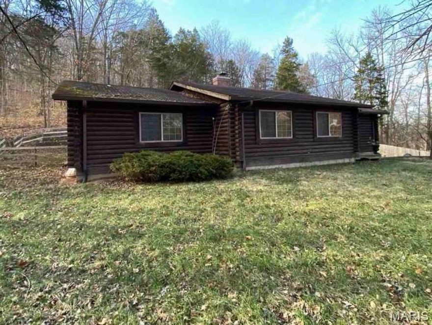 AUCTION Occupied - Great opportunity to own this log style home, built in 1986 and featuring 3 bedrooms, 2 baths. NO ACCESS, OR VIEWINGS of this property. Please DO NOT DISTURB the occupant. "As is" cash only sale with no contingencies or inspections. Buyer will be responsible for obtaining possession of the property upon closing. ***Please read all disclaimers before placing a bid***
