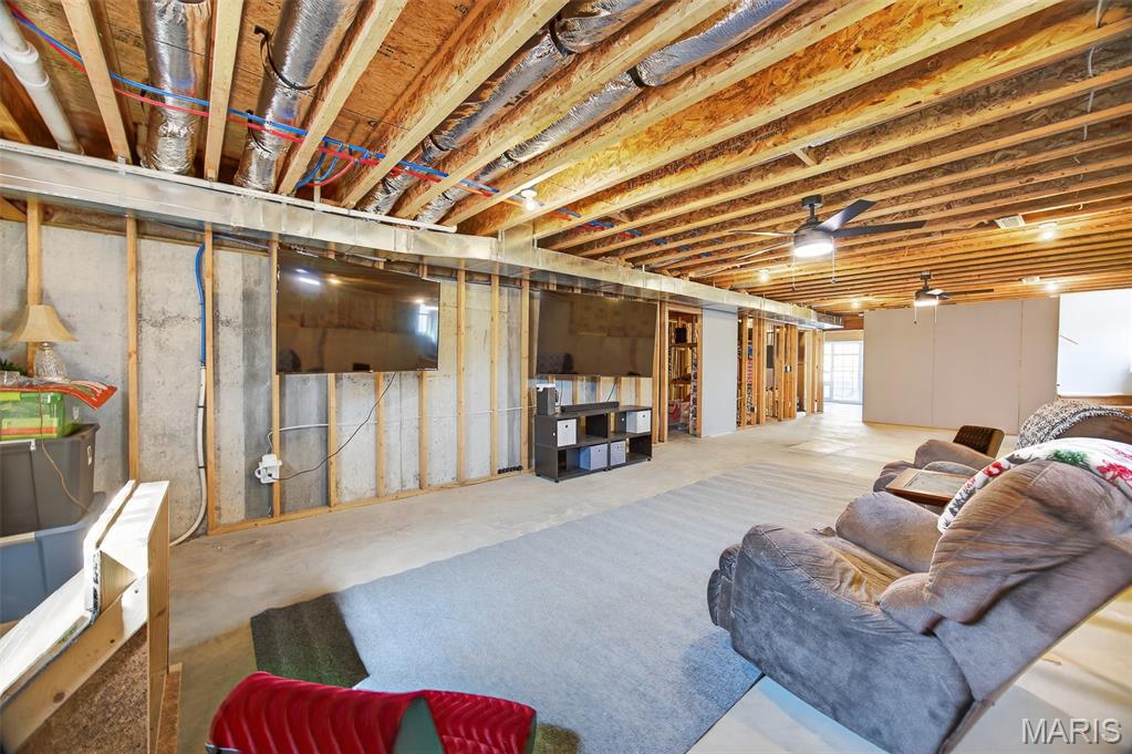 FLATWOOD ESTATES - Residential