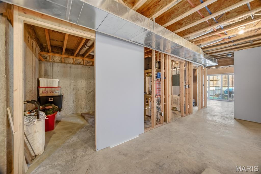 FLATWOOD ESTATES - Residential