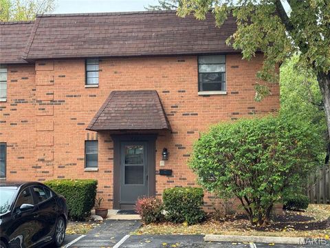 433 S Clay Avenue Kirkwood MO 63122