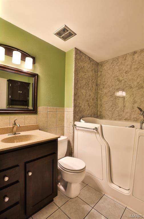 Royal Hills One - Residential