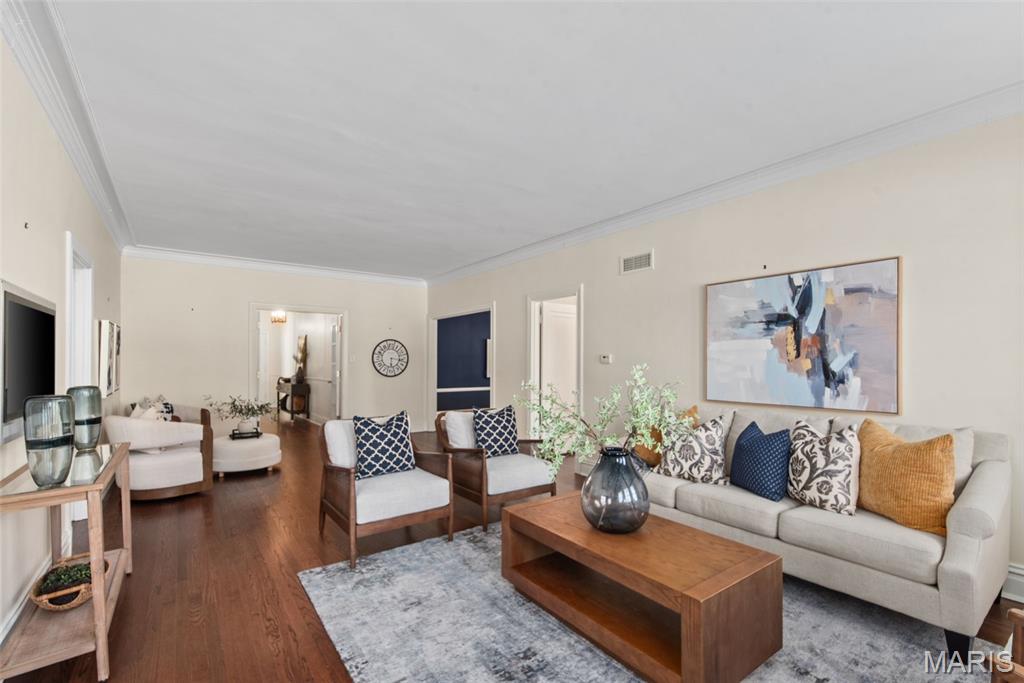 625 S Skinker Drive 103