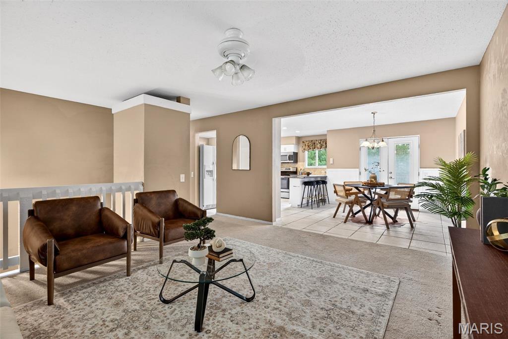 Meadow Pkwy - Residential
