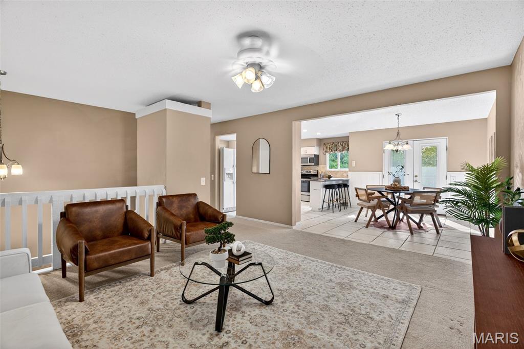 Meadow Pkwy - Residential