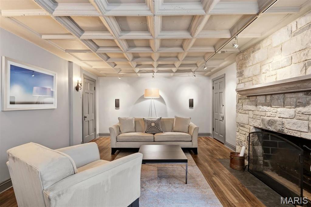 Lake Forest - Residential