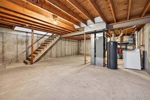 Tiny photo for 2562 Grayland Walk, Unincorporated, MO 63129 (MLS # 26026639)