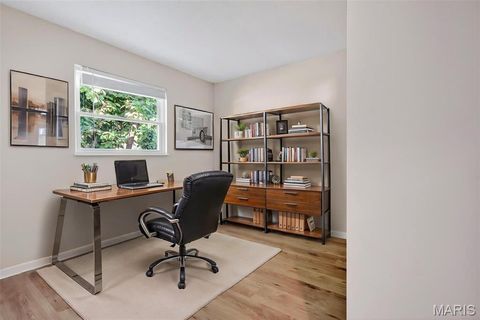 Tiny photo for 2562 Grayland Walk, Unincorporated, MO 63129 (MLS # 26026639)