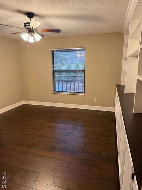 Tiny photo for 698 Trailcrest Court #5, Kirkwood, MO 63122 (MLS # 25078629)