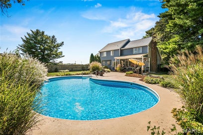 26 Huntwood Court Swansea IL 62226