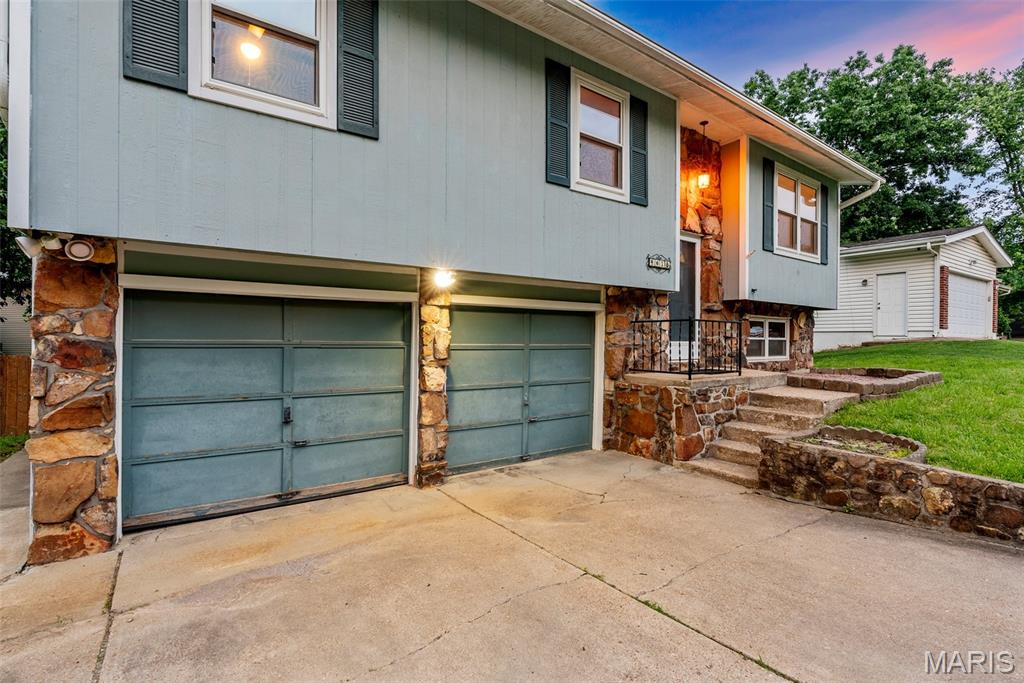 4618 Towne Hall Drive