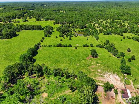 Tiny photo for 210 County Road 320, Alton, MO 65606 (MLS # 26030426)