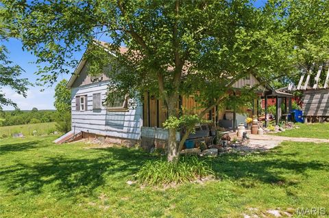 Tiny photo for 210 County Road 320, Alton, MO 65606 (MLS # 26030426)