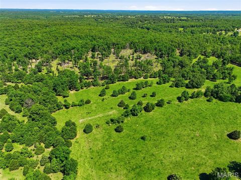 Tiny photo for 210 County Road 320, Alton, MO 65606 (MLS # 26030426)