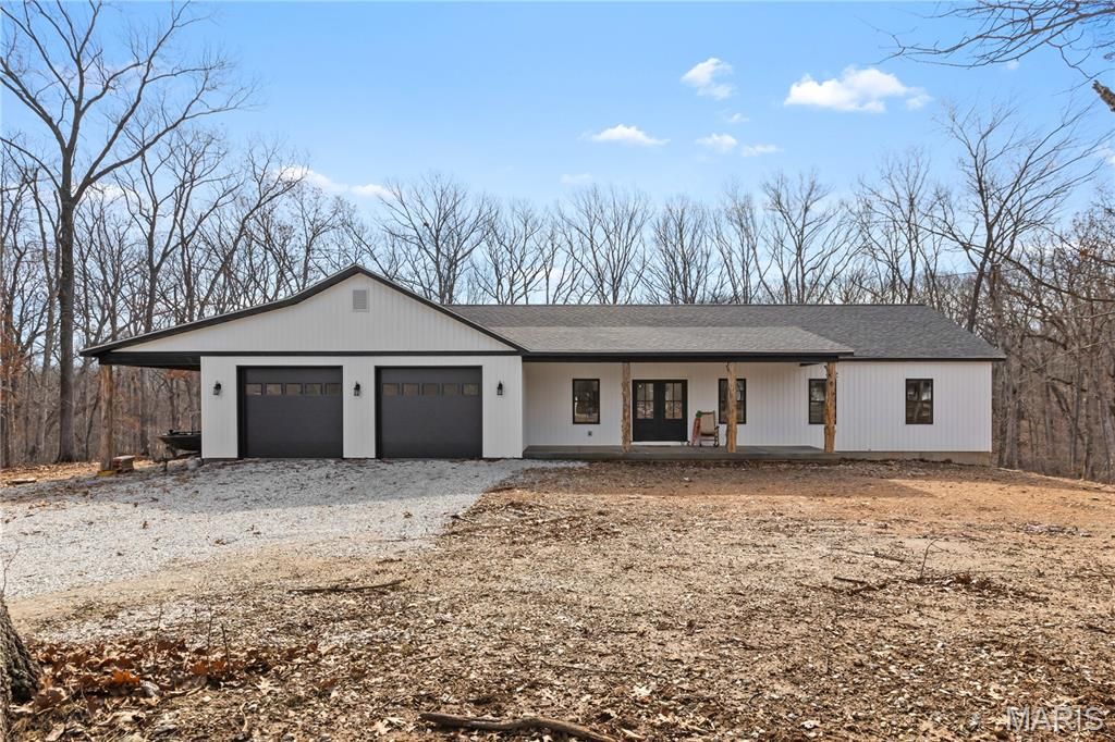 Photo of 140 Turkey Creek Crossing Drive, Hawk Point, MO 63349 (MLS # 26013268)