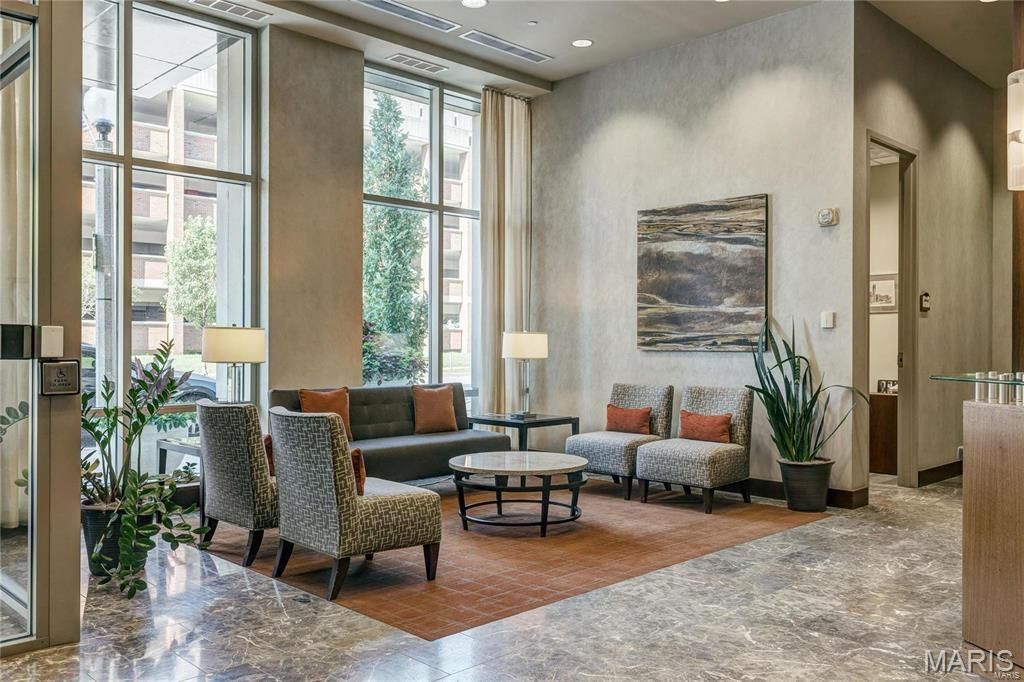 Photo of 4909 Laclede Avenue #1606, St Louis, MO 63108 (MLS # 26029578)