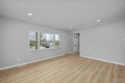 Tiny photo for 1171 Ascot Lane, St Louis, MO 63122 (MLS # 26009028)