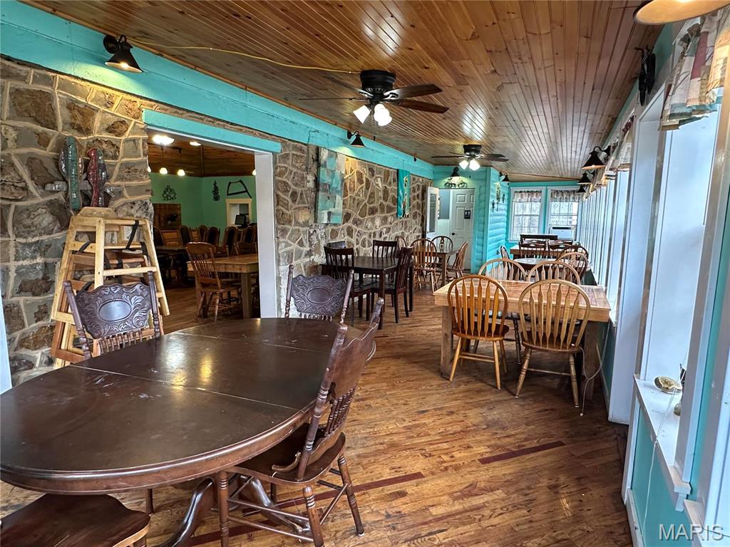 n/a - Commercial Sale