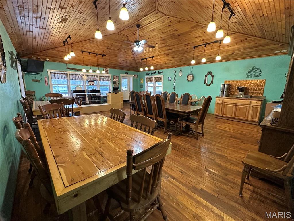 n/a - Commercial Sale