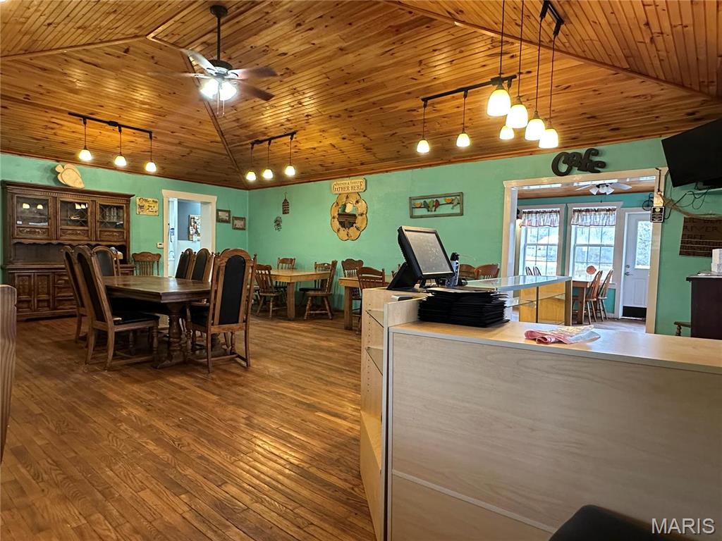 n/a - Commercial Sale