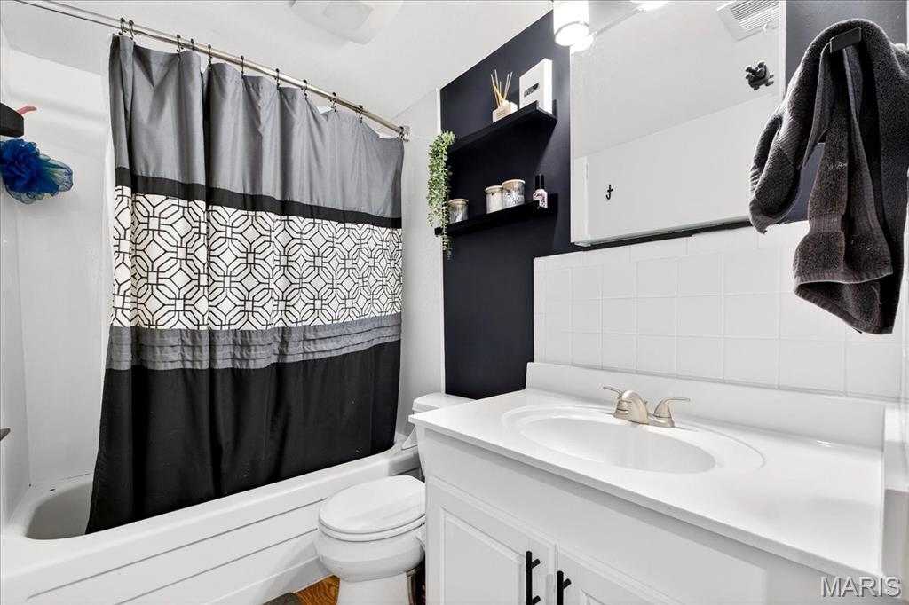 St Louis, Missouri 63128, United States, 2 Bedrooms Bedrooms, ,2 BathroomsBathrooms,Residential,Active,253057