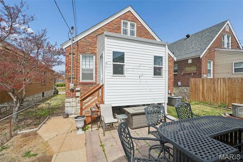 Tiny photo for 5622 Pernod Avenue, St Louis, MO 63139 (MLS # 26018408)