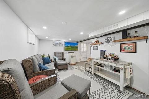 Tiny photo for 5622 Pernod Avenue, St Louis, MO 63139 (MLS # 26018408)