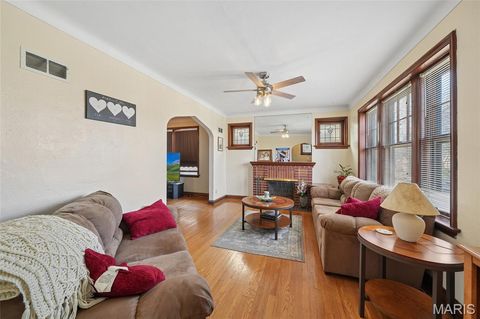 Tiny photo for 5622 Pernod Avenue, St Louis, MO 63139 (MLS # 26018408)