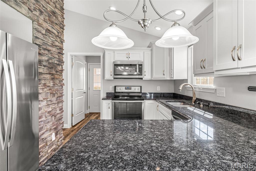 Villas/Butterfield Gardens Amd Place - Residential