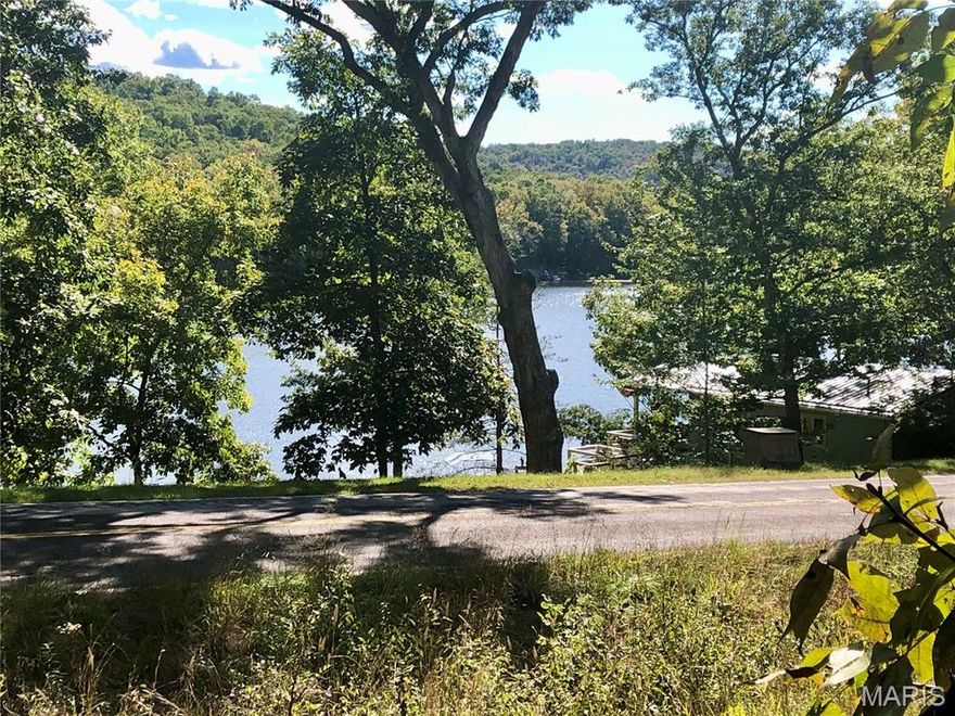 4 Acres with Lake Views – Nature Lover’s Dream!

Back on the market at no fault of the seller! This beautiful 4-acre wooded property overlooking Lake Killarney offers the perfect blend of privacy, natural beauty, and convenience. Nestled among mature trees with serene water views, it’s an ideal setting for your dream home, weekend retreat, or investment.

The land has already been surveyed and approved for building, giving you peace of mind and a head start on your plans. Just 7 miles from Millstream Gardens Conservation Area, you’ll enjoy endless opportunities for hiking, paddling, fishing, and exploring the outdoors.

If you’ve been searching for a tranquil escape with easy access to Missouri’s most stunning landscapes, this property is it!