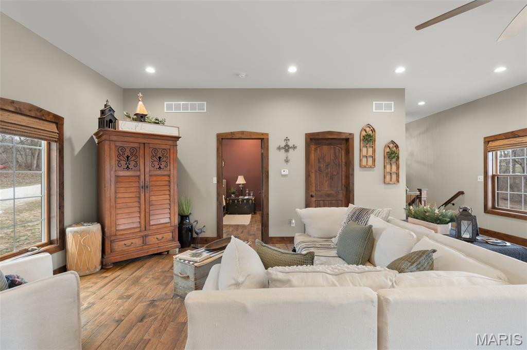 Walnut Lake - Residential