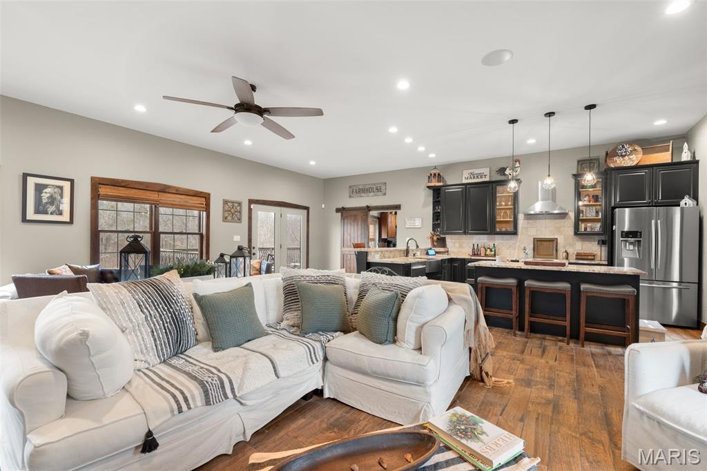 Walnut Lake - Residential