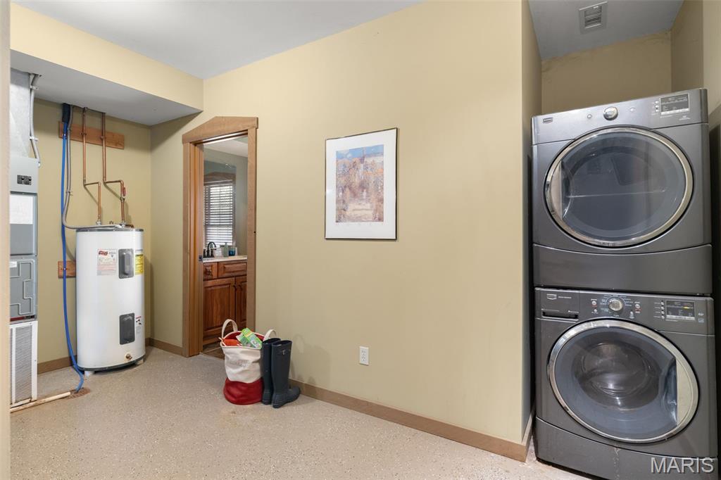 Walnut Lake - Residential