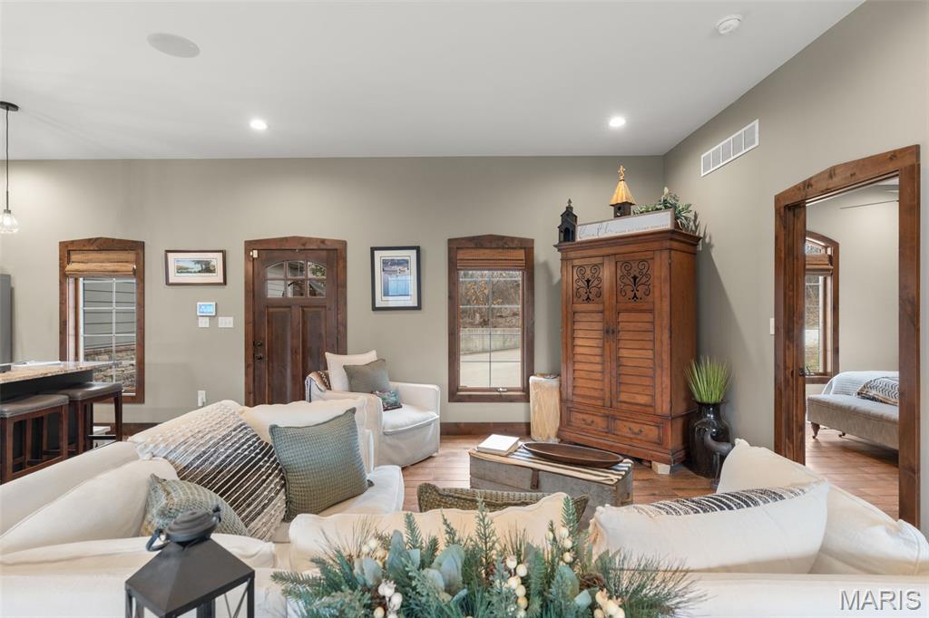 Walnut Lake - Residential