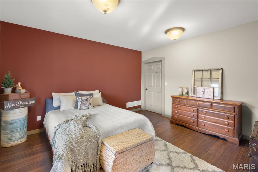 Walnut Lake - Residential