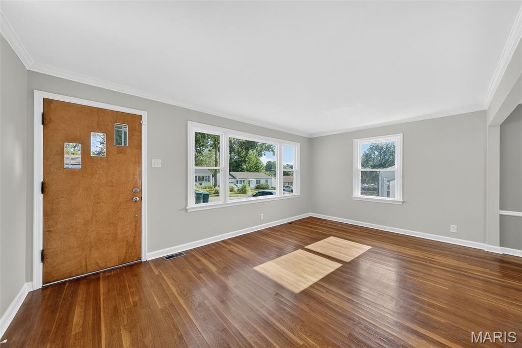 St Louis, Missouri 63137, United States, 3 Bedrooms Bedrooms, ,1 BathroomBathrooms,Residential,Pending,189549