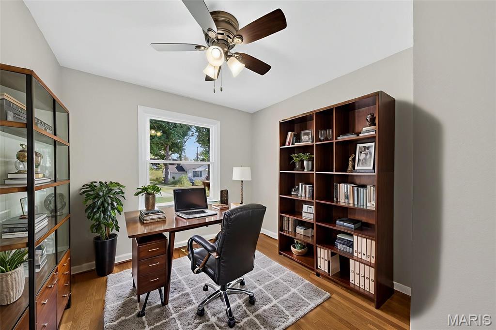 St Louis, Missouri 63137, United States, 3 Bedrooms Bedrooms, ,1 BathroomBathrooms,Residential,Pending,189549