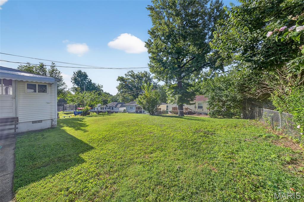 St Louis, Missouri 63137, United States, 3 Bedrooms Bedrooms, ,1 BathroomBathrooms,Residential,Pending,189549