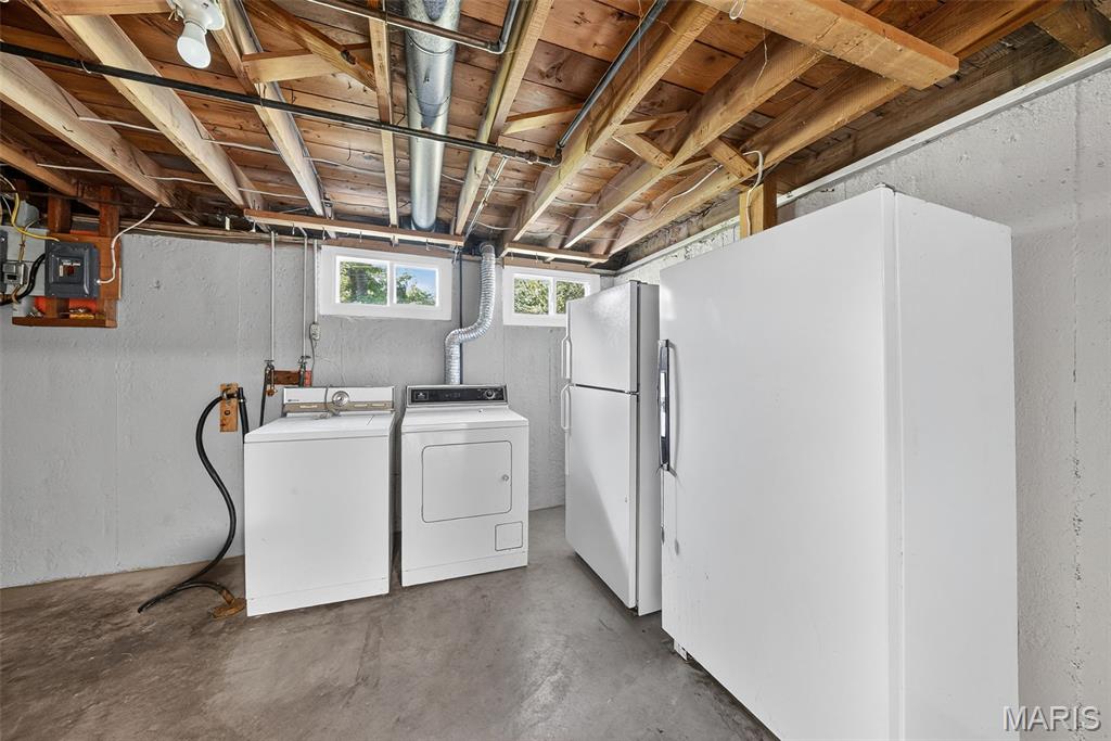 St Louis, Missouri 63137, United States, 3 Bedrooms Bedrooms, ,1 BathroomBathrooms,Residential,Pending,189549