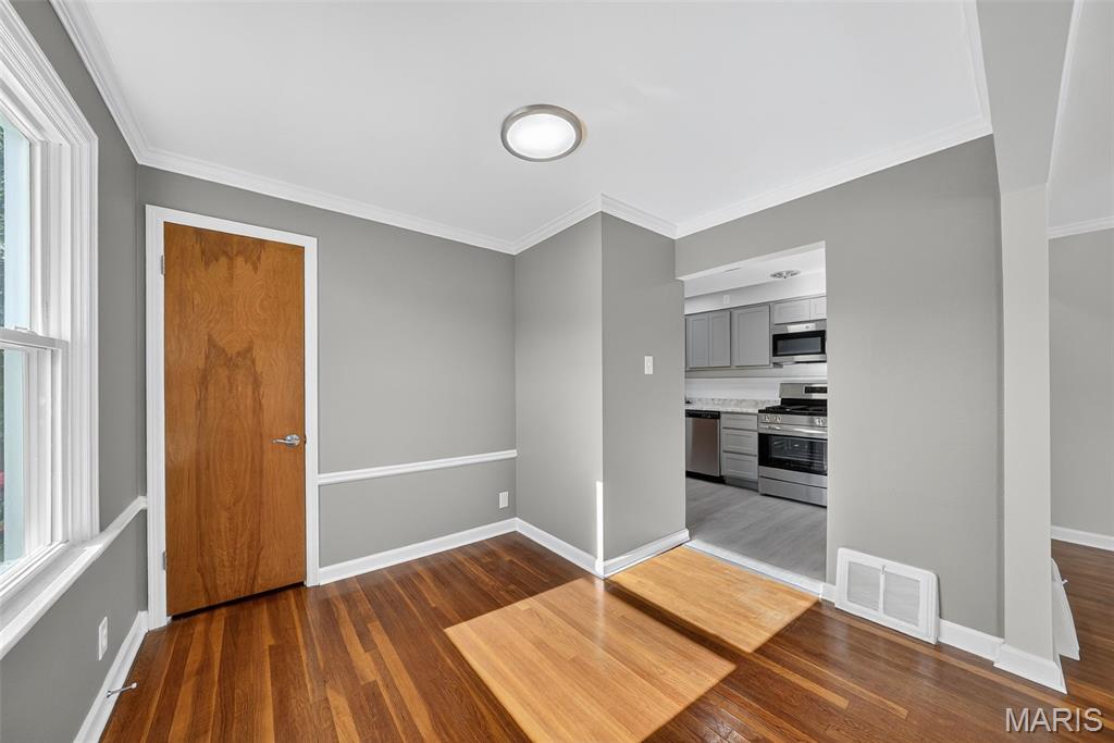 St Louis, Missouri 63137, United States, 3 Bedrooms Bedrooms, ,1 BathroomBathrooms,Residential,Pending,189549