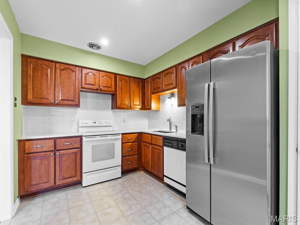 St Louis, Missouri 63129, United States, 3 Bedrooms Bedrooms, ,2 BathroomsBathrooms,Residential,Coming Soon,232302