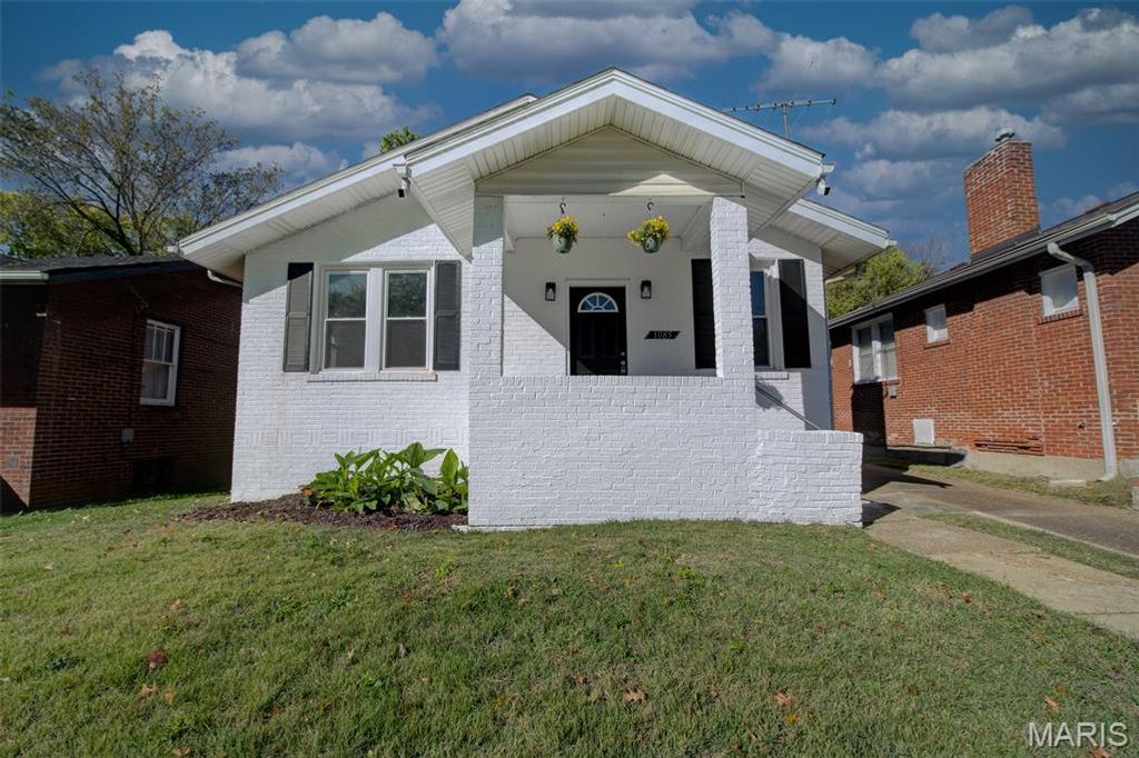 Photo of 1085 Pennsylvania Avenue, University City, MO 63130 (MLS # 25071993)