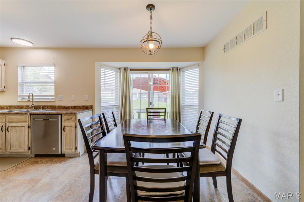 Sunny Brook Farm 03 - Residential