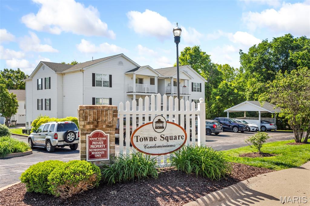Towne Square Condo 3 - Residential