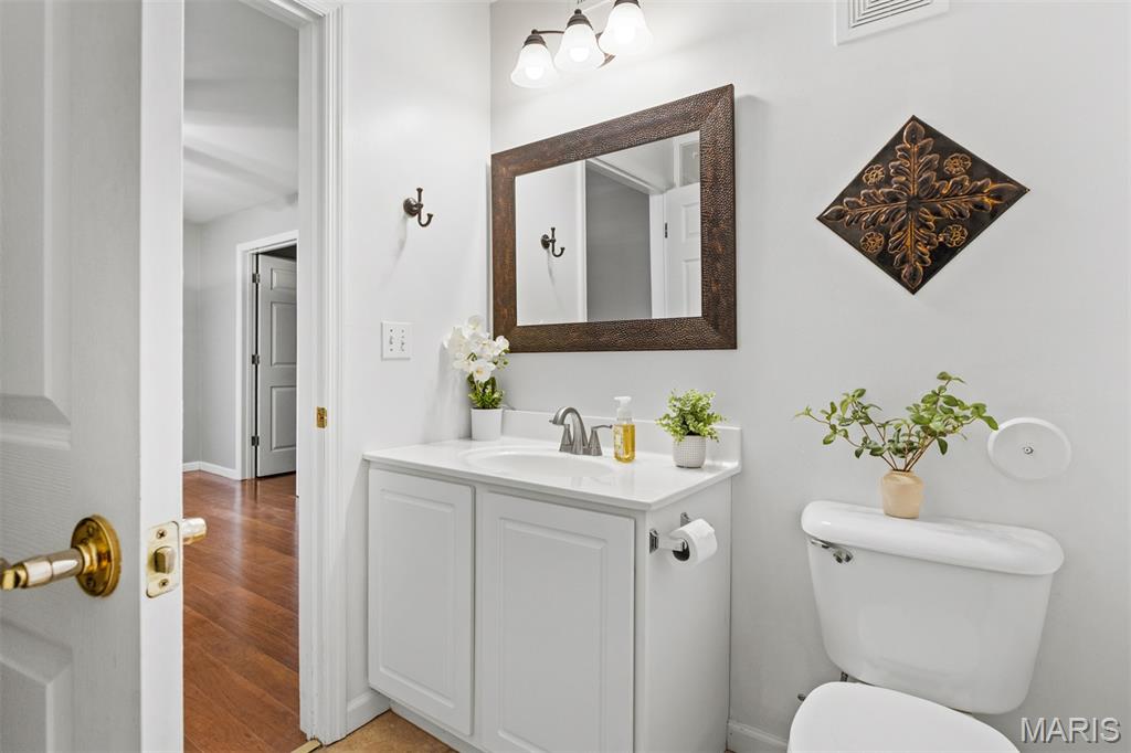 Towne Square Condo 3 - Residential