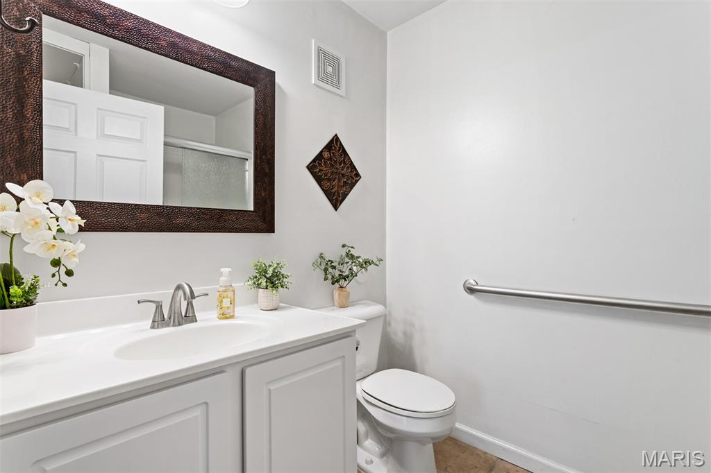 Towne Square Condo 3 - Residential