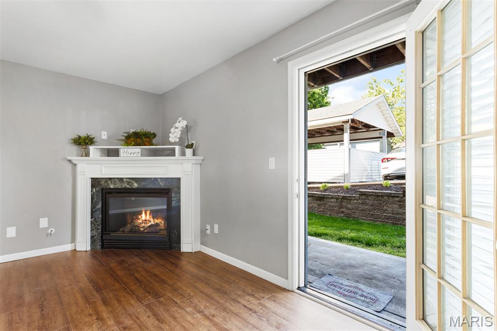 Towne Square Condo 3 - Residential