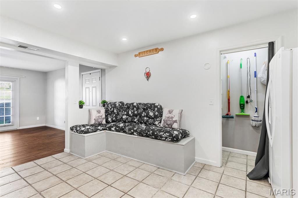 Towne Square Condo 3 - Residential
